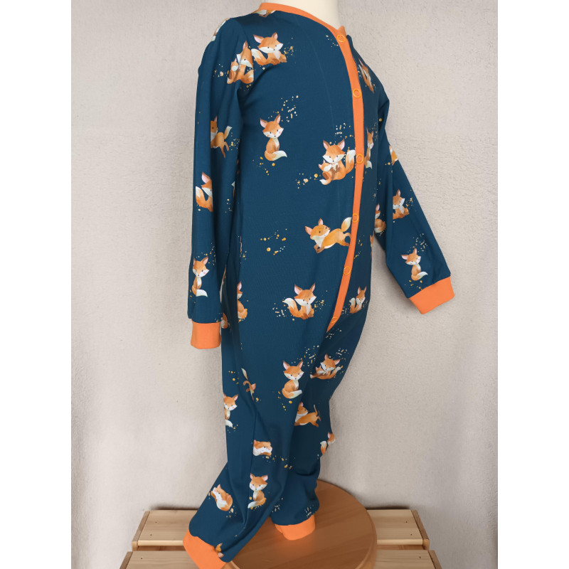 Strampler / Schlafi einteilig